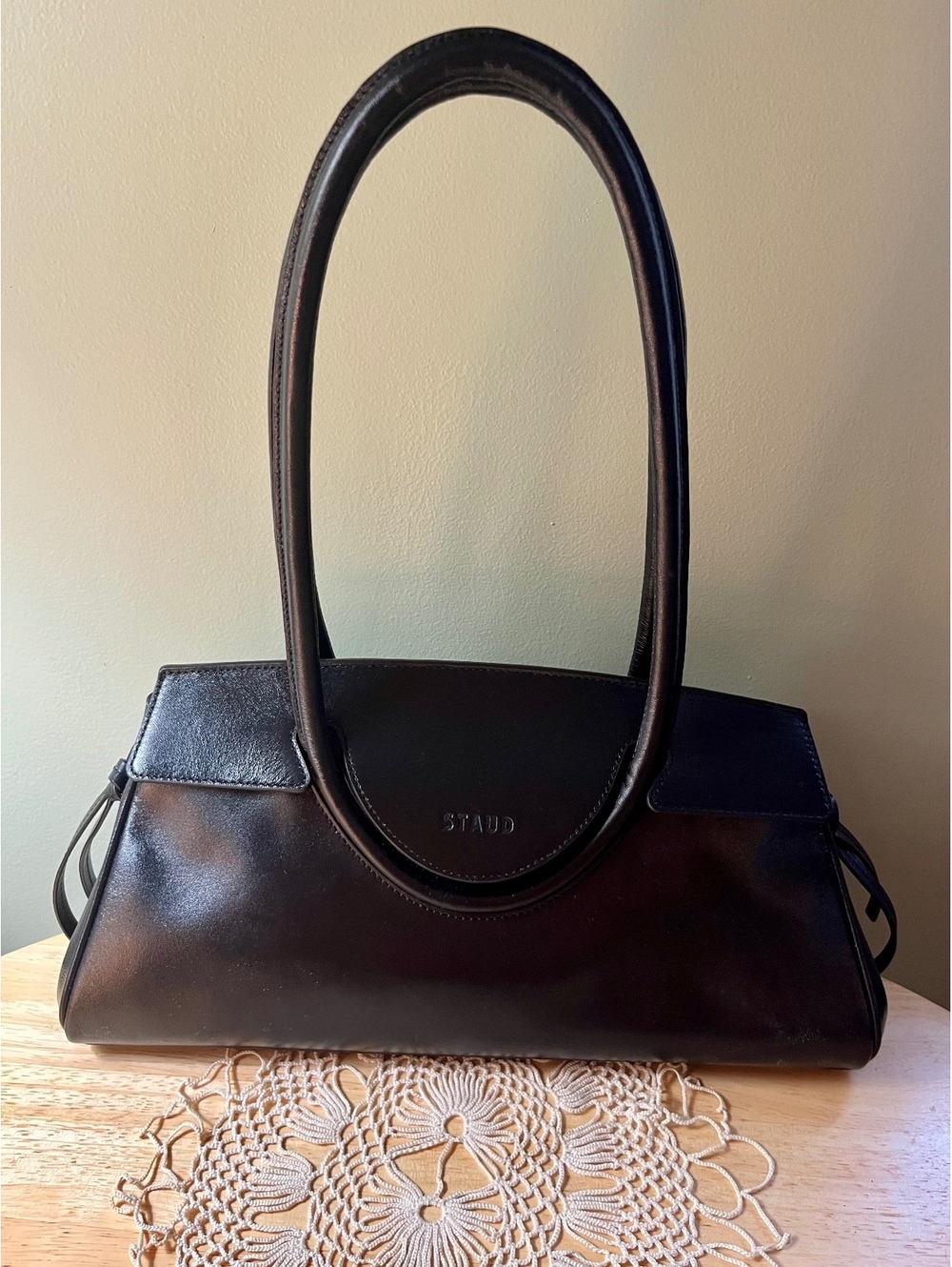 STAUD Maude Black Leather Shoulder Bag - Picture 3 of 9